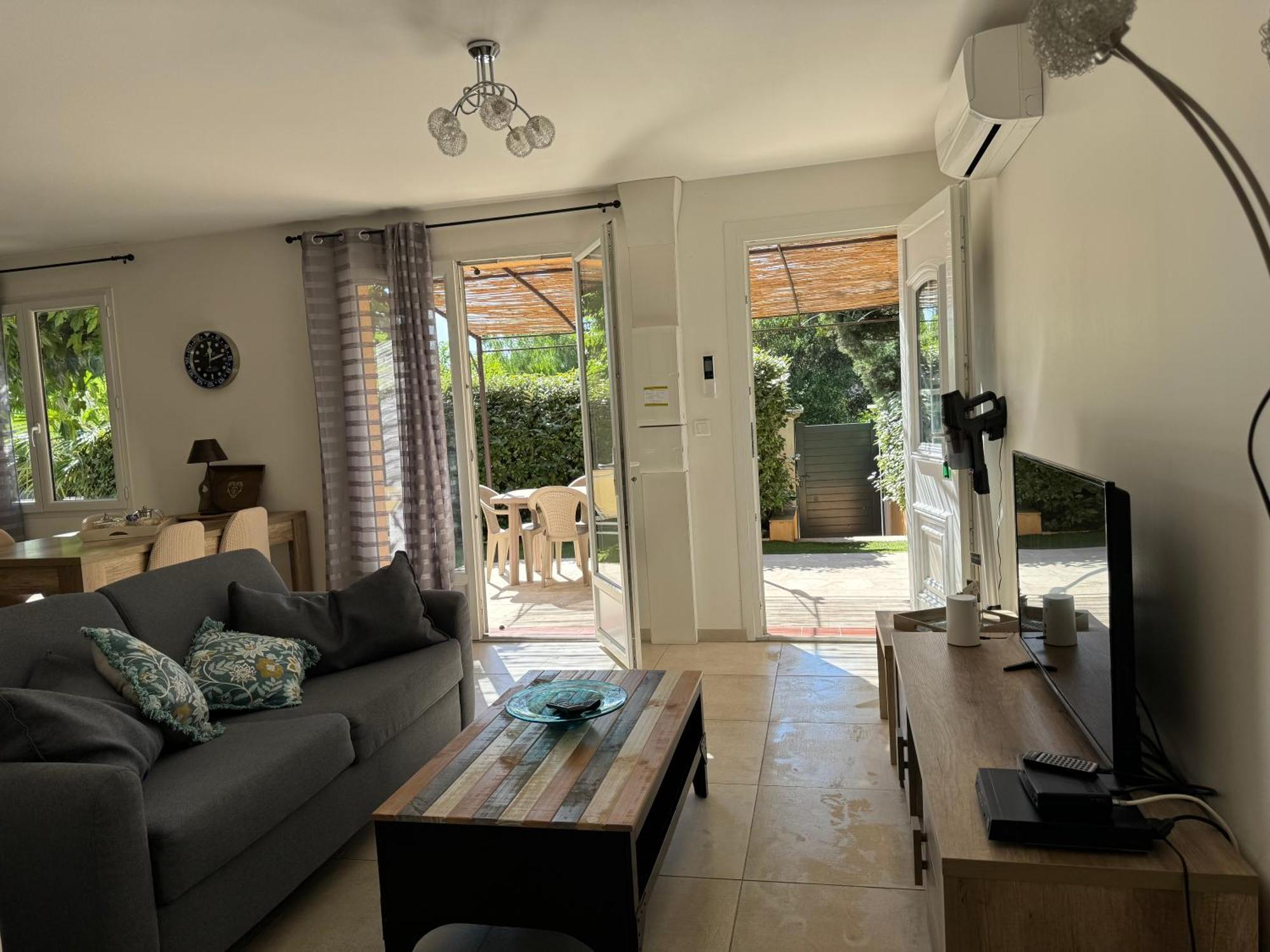 Villa, Maison Independante, Avec Piscine Privative Puget-sur-Argens Dış mekan fotoğraf